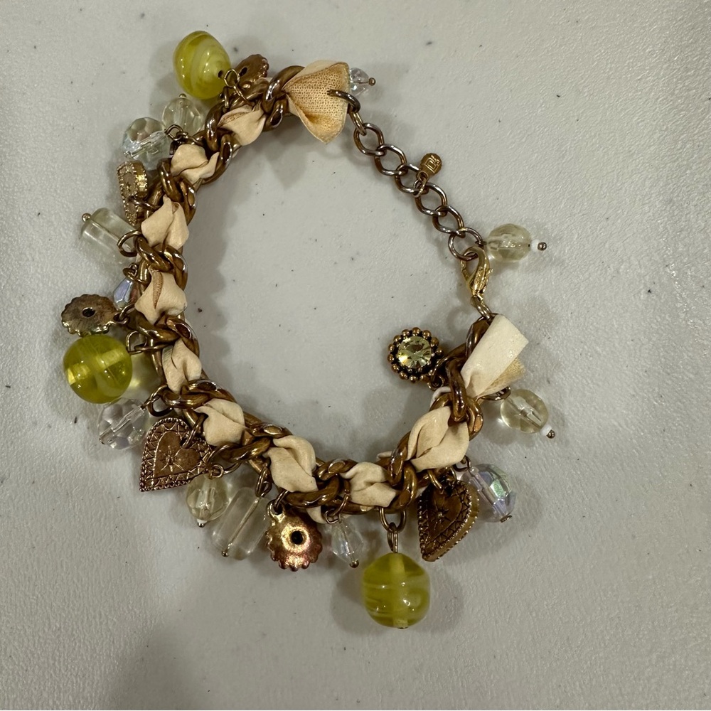Source Unknown Gold and Cream Charm Bracelet